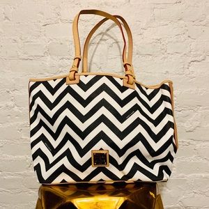 Dooney & Bourke Tote